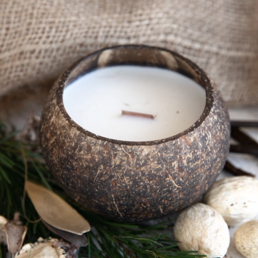 nutmeg-vanilla-christmas-candle