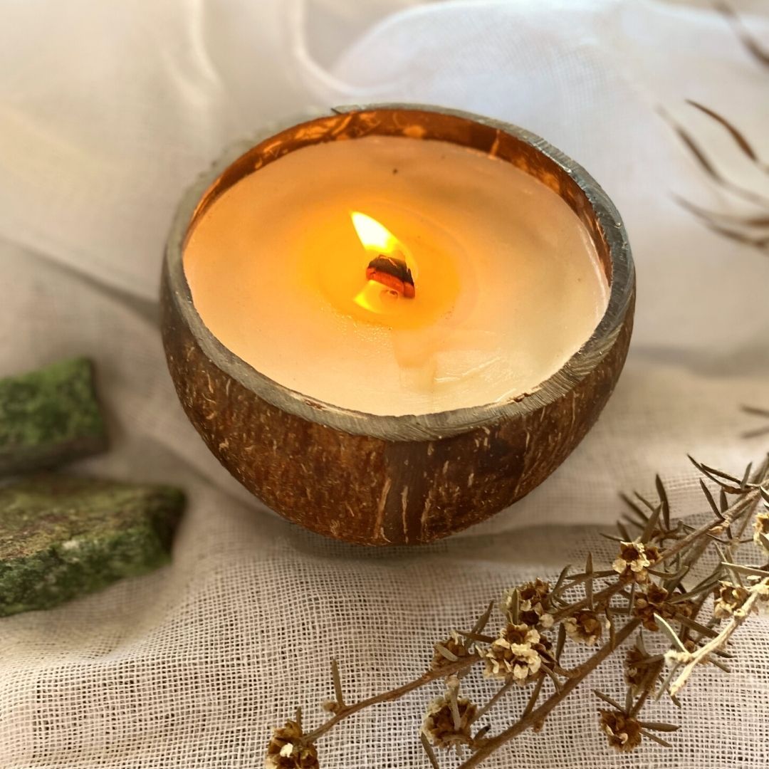 Honey Calcite Crystal Coconut Candle (Positive Energy)